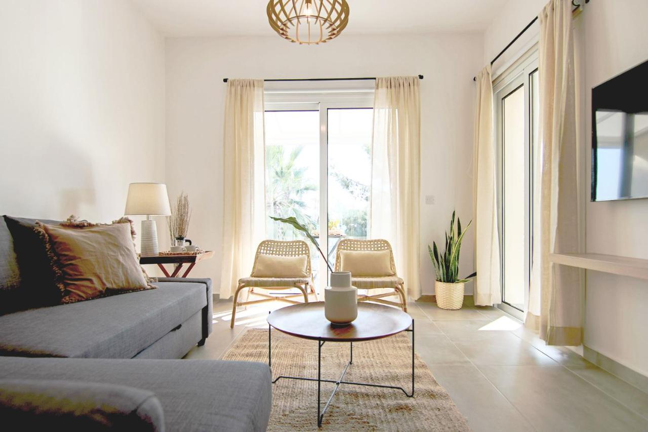 Phaedrus Living Seaview Luxury Flat Limnaria 153 Apartment Paphos Exterior photo