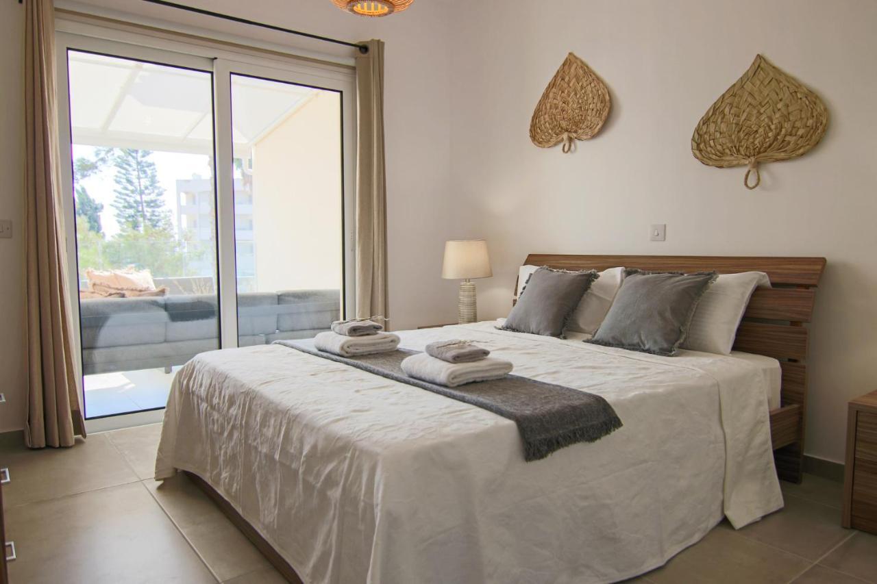 Phaedrus Living Seaview Luxury Flat Limnaria 153 Apartment Paphos Exterior photo